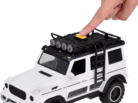 Autko terenowe OFF-ROAD gumowe opony dźwięki światło ZA5219 Autko terenowe OFF-ROAD gumowe opony dźwięki światło ZA5219