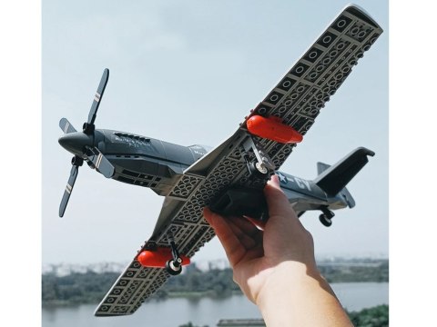 Klocki techniczne samolot bojowy P-51 Fighter 256 ele ZA4624 Klocki techniczne samolot bojowy P-51 Fighter 256 ele ZA4624