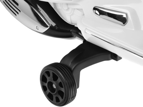 Skuter elektryczny na akumulator VESPA GTS Super dla dziecka PA0333 Skuter elektryczny na akumulator VESPA GTS Super dla dziecka PA0333