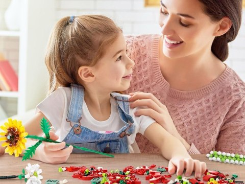 SERIA KWIATY Klocki konstrukcyjne Bukiet kolorowych kwiatów 568ele ZA5346 SERIA KWIATY Klocki konstrukcyjne Bukiet kolorowych kwiatów 568ele ZA5346