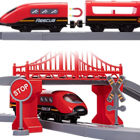 WOOPIE Zestaw Kolejka Elektryczna Lokomotywa Straż Pożarna 66el.