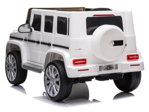 LEAN CARS Samochód na akumulator Mercedes G500 biały LEAN CARS Samochód na akumulator Mercedes G500 biały