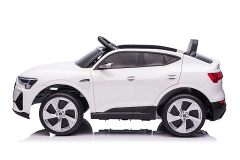 LEAN CARS Auto Na Akumulator Audi E- Tron Białe QLS-6688 LEAN CARS Auto Na Akumulator Audi E- Tron Białe QLS-6688