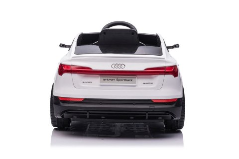 LEAN CARS Auto Na Akumulator Audi E- Tron Białe QLS-6688 LEAN CARS Auto Na Akumulator Audi E- Tron Białe QLS-6688