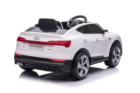LEAN CARS Auto Na Akumulator Audi E- Tron Białe QLS-6688 LEAN CARS Auto Na Akumulator Audi E- Tron Białe QLS-6688