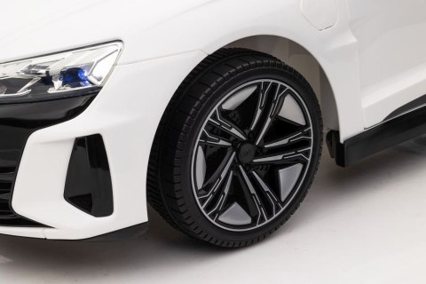LEAN CARS Auto Na Akumulator Audi E- Tron GT QLS-6888 Białe LEAN CARS Auto Na Akumulator Audi E- Tron GT QLS-6888 Białe