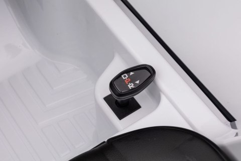 LEAN CARS Pojazd Na Akumulator Mercedes G500 Biały 4x4 LEAN CARS Pojazd Na Akumulator Mercedes G500 Biały 4x4