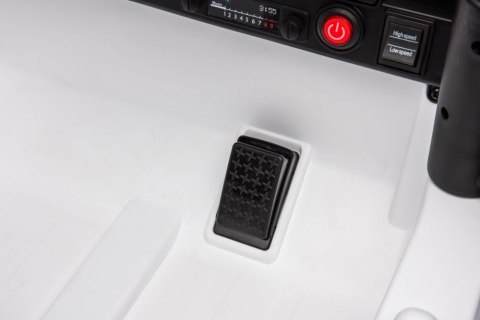 LEAN CARS Auto Na Akumulator Toyota FJ Biała 4x4 LEAN CARS Auto Na Akumulator Toyota FJ Biała 4x4