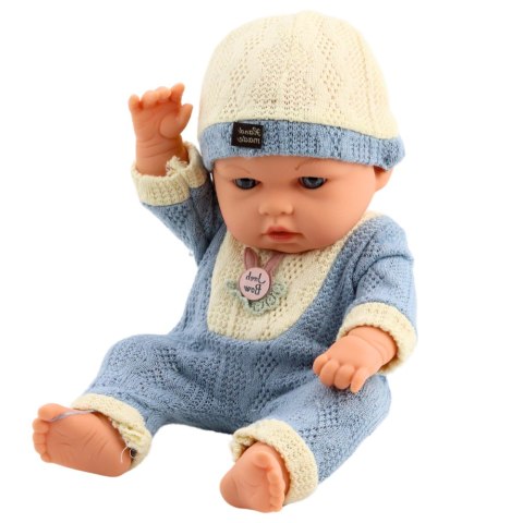 LEAN Toys Lalka Bobas W Dzianinowym Niebieskim Ubranku Czapeczka LEAN Toys Lalka Bobas W Dzianinowym Niebieskim Ubranku Czapeczka