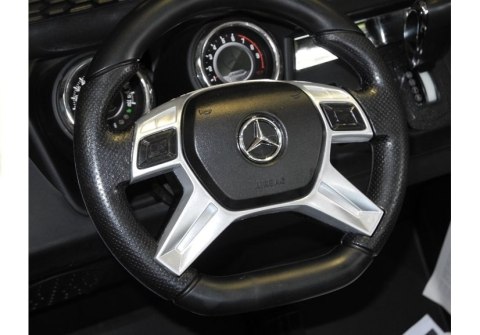 LEAN CARS Auto na Akumulator Mercedes Unimog Czerwony LEAN CARS Auto na Akumulator Mercedes Unimog Czerwony