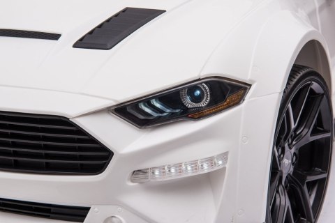 LEAN CARS Auto Na Akumulator Ford Mustang GT Drift SX2038 Biały LEAN CARS Auto Na Akumulator Ford Mustang GT Drift SX2038 Biały