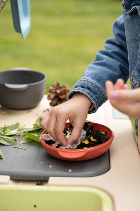 Smoby Life Kuchnia do zabawy wodą i piaskiem Smoby Life Kuchnia do zabawy wodą i piaskiem