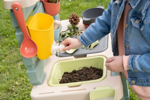 Smoby Life Kuchnia do zabawy wodą i piaskiem Smoby Life Kuchnia do zabawy wodą i piaskiem